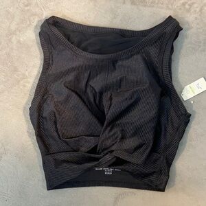 Aerie size M black top new
